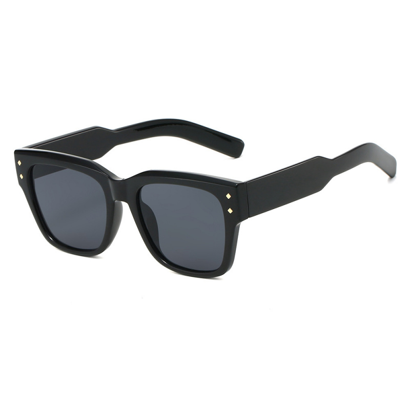 Klassieke Vierkante Zonnebril  - Designer Sunglasses recensie en prijs